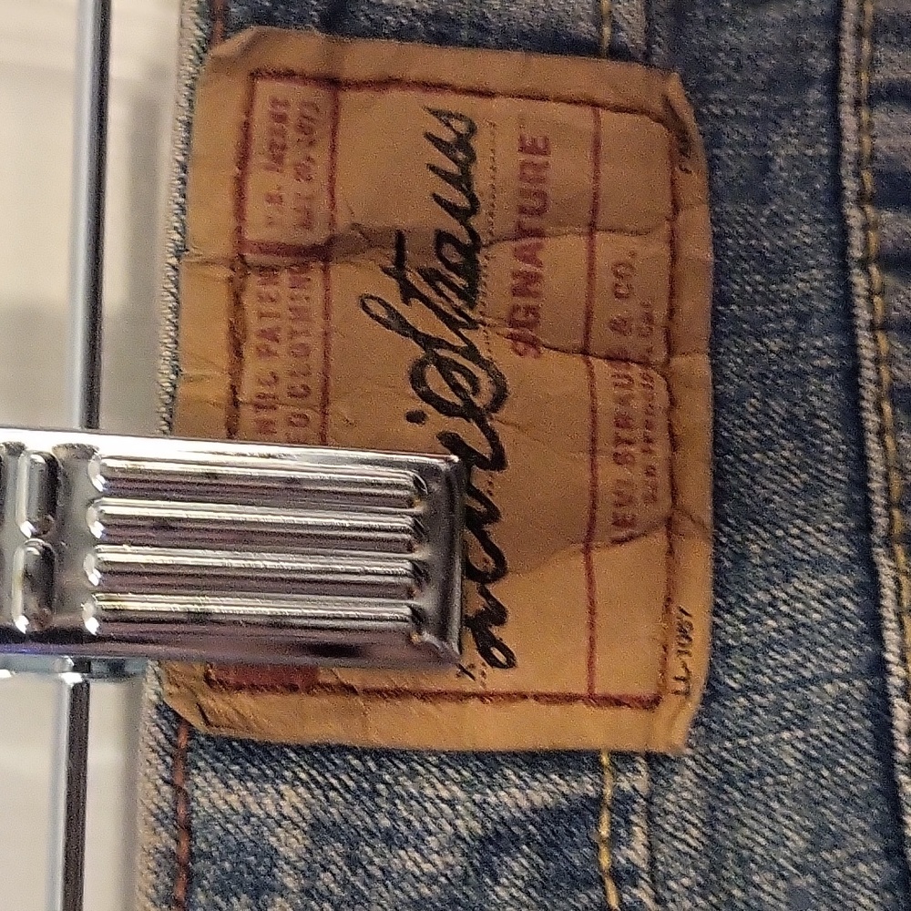 Vintage Women's Levi's 10 Long Stretch Low Rise Bootcut - Picture 12 of 12